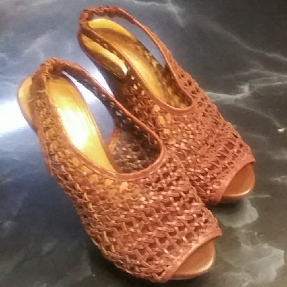 Antonio melani woven leather pumps